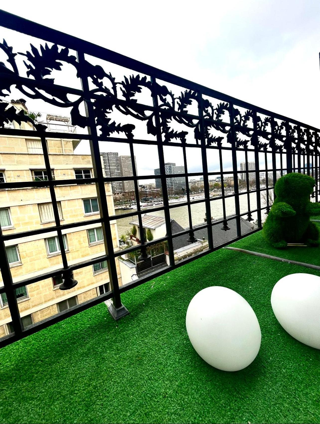 Quai De Seine Tour Eiffel Trocadero Apartment Paris Exterior photo